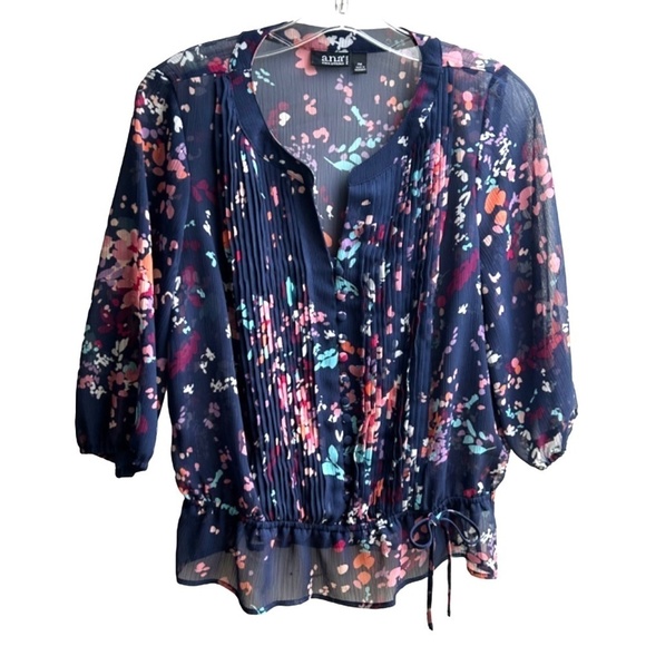 a.n.a. Lightweight Short Sleeve Blouse - Picture 1 of 10